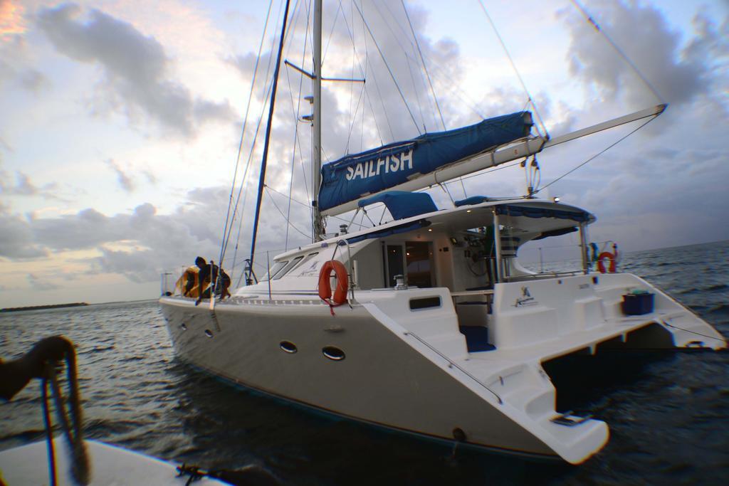 Seahouse Maldives Topdeck Hotel Malé Extérieur photo