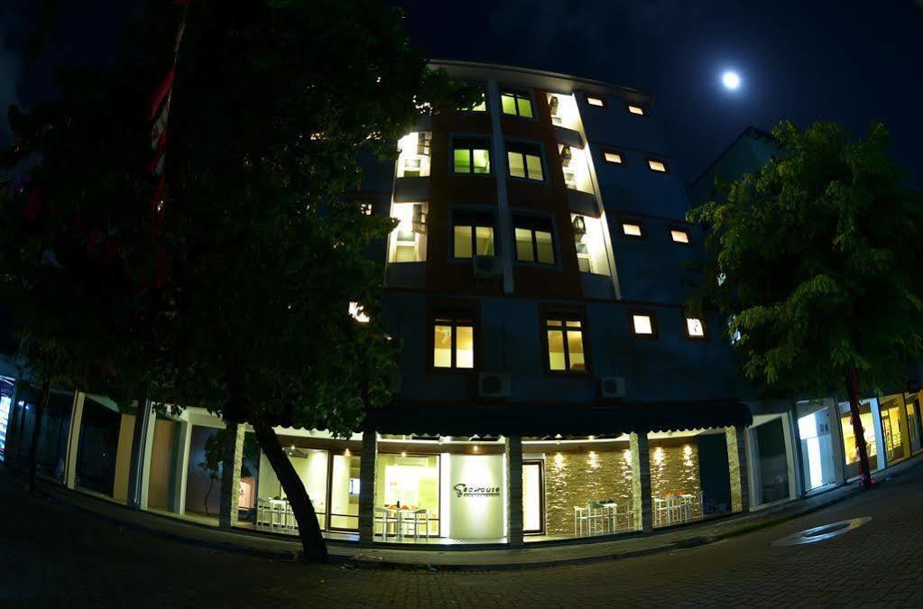 Seahouse Maldives Topdeck Hotel Malé Extérieur photo