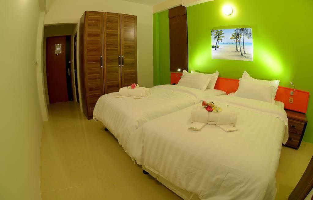 Seahouse Maldives Topdeck Hotel Malé Extérieur photo